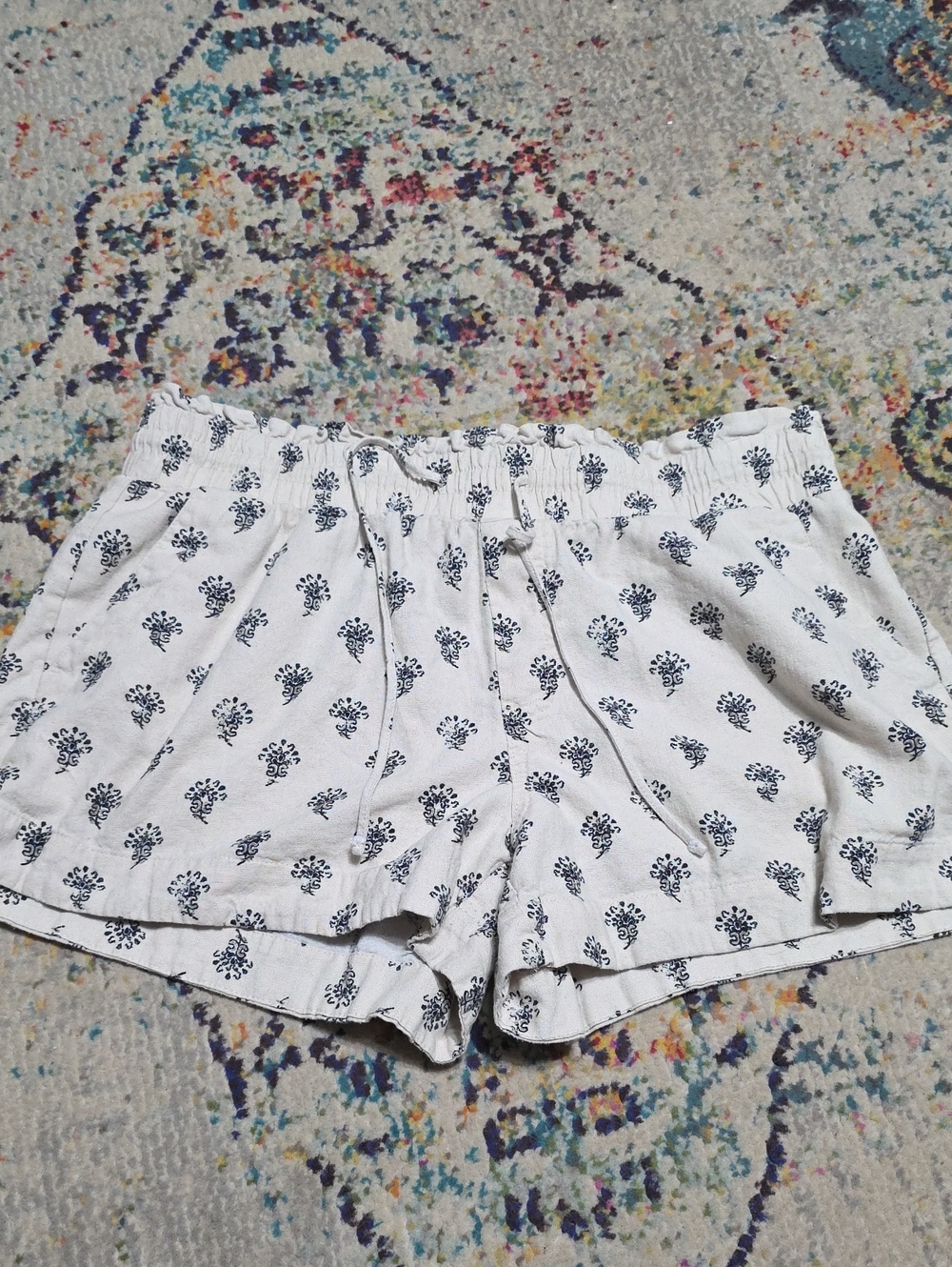 a new day White High Waist Printed Pull-On Shorts with Navy Motif